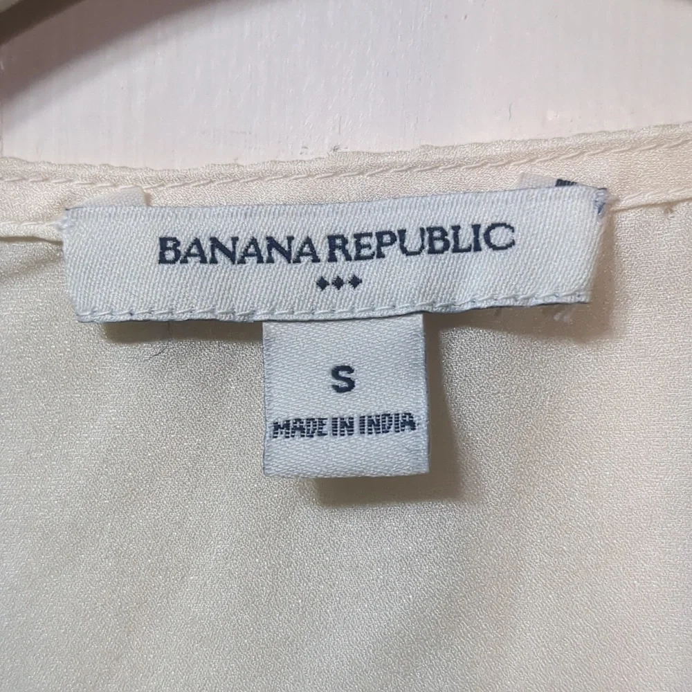 Banana Republic Ivory Embellished Beaded Blouse Tank Top - Picture 3 of 5